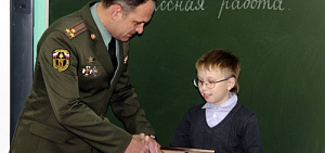 В Ярославле МЧС наградило школьника, спасшего своих родителей