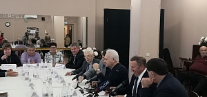 Ярославская общественность сообщила худруку Волковского, как развиваться театру Ярославская общественность сообщила худруку Волковского, как развиваться театру