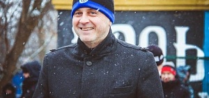 Гендиректор ярославского «Шинника» показал, как тренируется на карантине вместе с сыном 