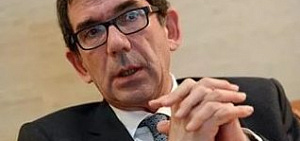 Послу Франции в Ярославле понравились музеи, а его жене - рыбаки на льду