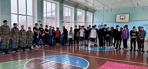 Ученики ярославских школ совершили «марш-бросок» Ученики ярославских школ совершили «марш-бросок»