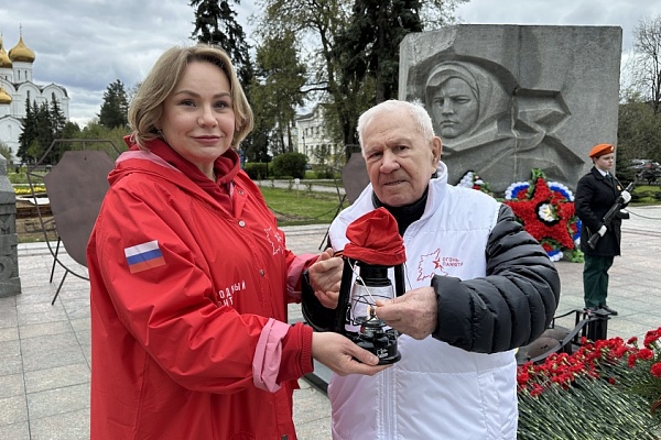 Ярославские ветераны получили частичку Вечного огня