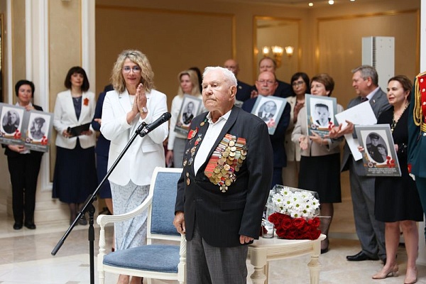 Ярославского ветерана чествовали в Совете Федерации