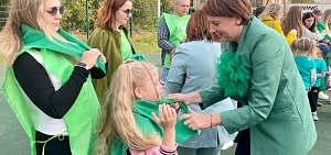 Воспитанникам детских садов Ярославля повязали галстуки