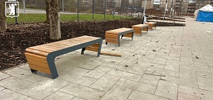 Скамейки установили на аллее имени Ивана Ткаченко в Ярославле