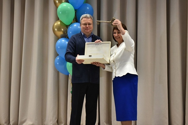 В Ярославле торжественно открыли школу на Московском проспекте