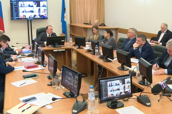 За последние дни с улиц Ярославля вывезено 35 тысяч кубометров снега