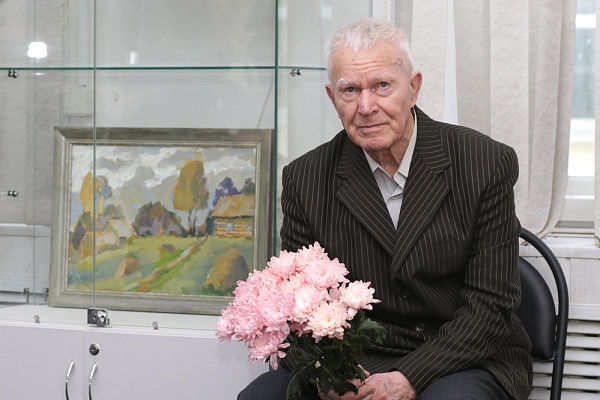 Ярославский художник Вячеслав Токмаков показал свои произведения