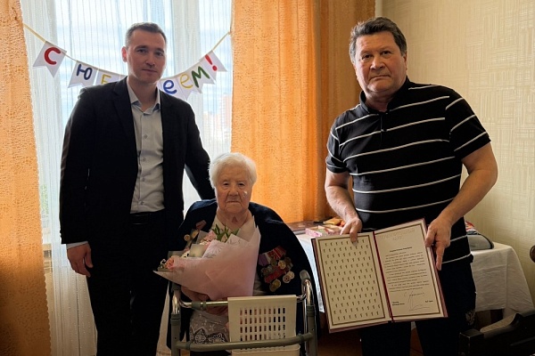 Столетний юбилей отметила ярославна Евлампия Механикова