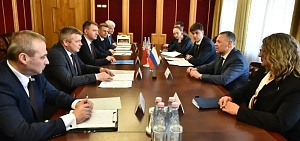 Губернатор Ярославской области Михаил Евраев обсудил с делегацией Беларуси промышленную кооперацию и поставки техники в регион