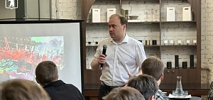 Мэр Артем Молчанов призвал молодежь присылать идеи празднования Дня города 