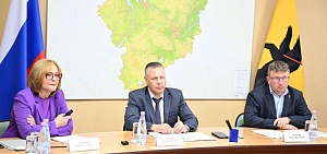Ярославская медицина на ремонте: 134 объекта в работе, очереди на КТ и МРТ сняты
