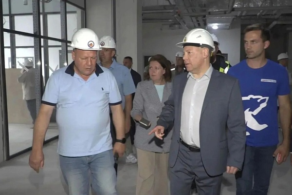 В Ярославле новый корпус детской областной больницы готов на 93%